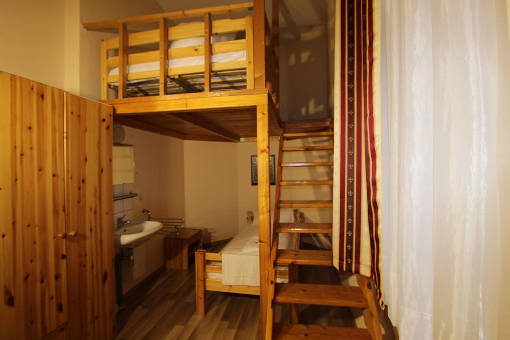 Hotel Elegia Am Kurfuerstendamm Берлин Стая снимка