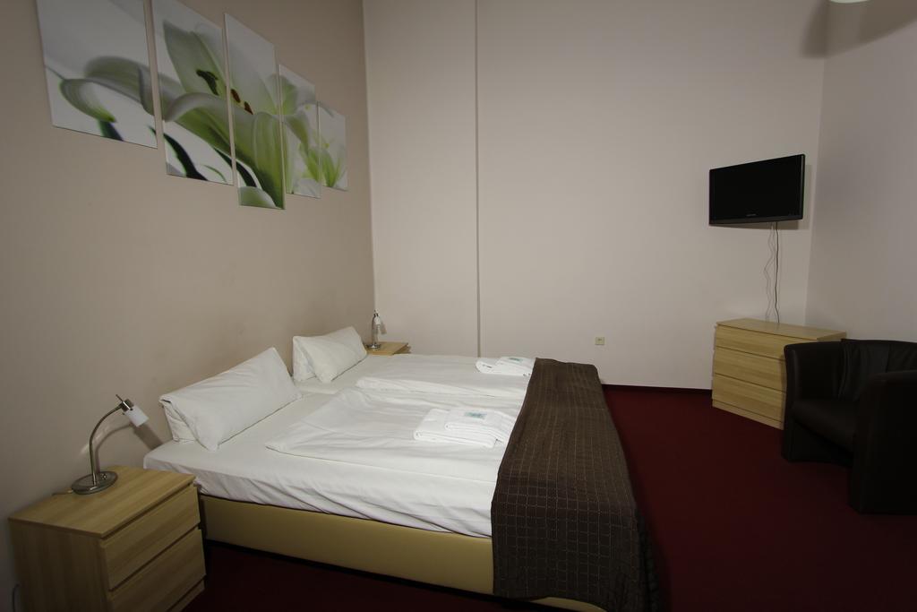 Hotel Elegia Am Kurfuerstendamm Берлин Екстериор снимка