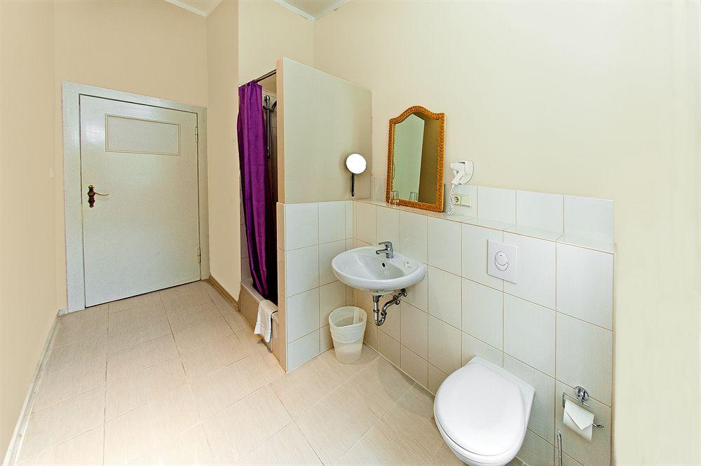 Hotel Elegia Am Kurfuerstendamm Берлин Екстериор снимка