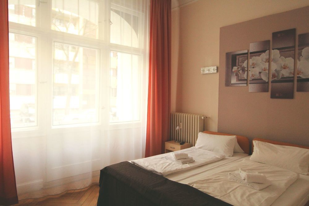 Hotel Elegia Am Kurfuerstendamm Берлин Екстериор снимка