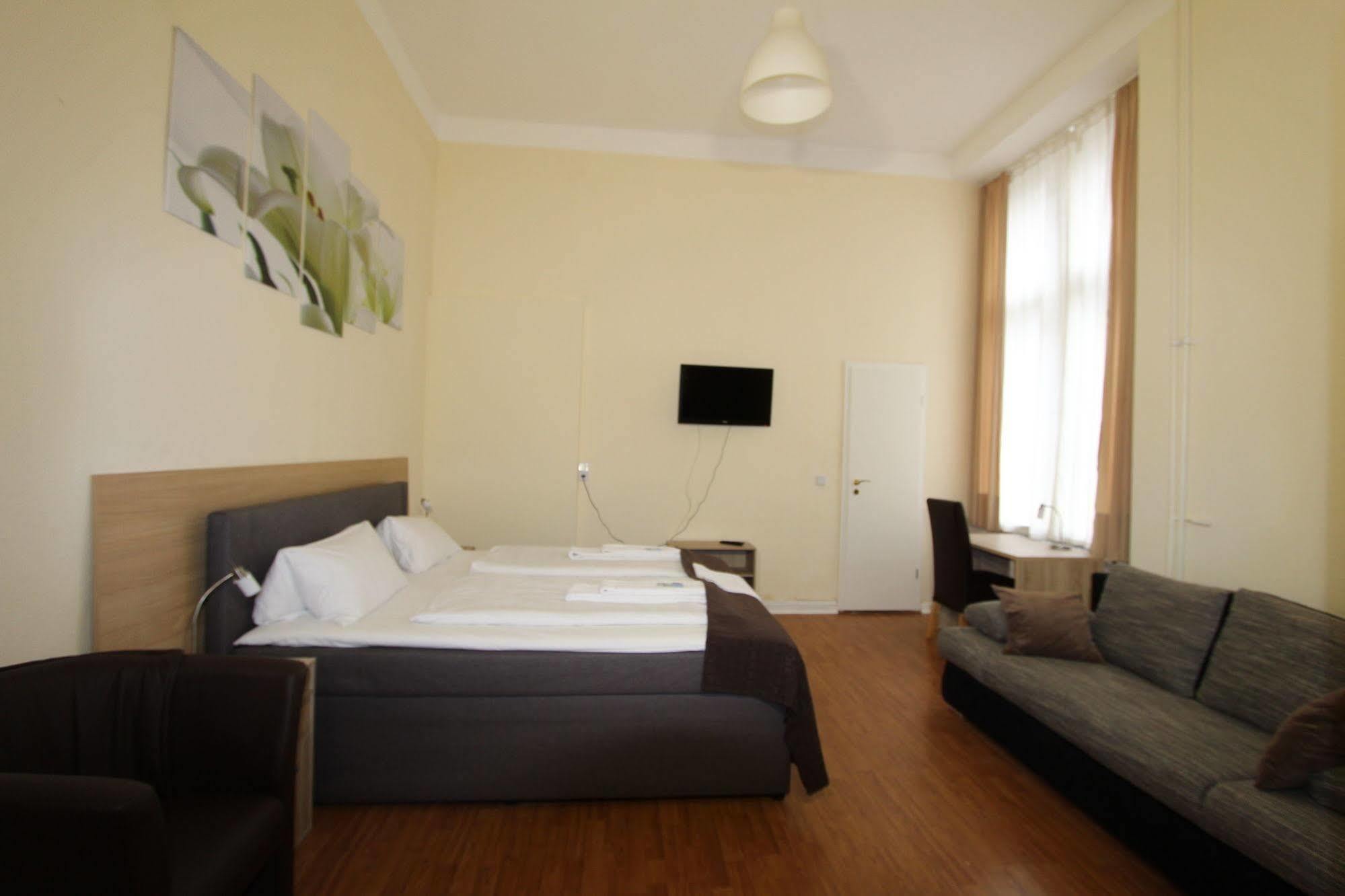 Hotel Elegia Am Kurfuerstendamm Берлин Екстериор снимка